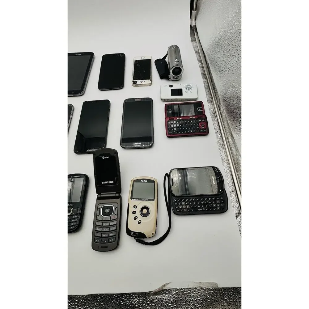 Lot of 23 Cell Phones Untested, for Parts or Repair Assorted Apple Samsung